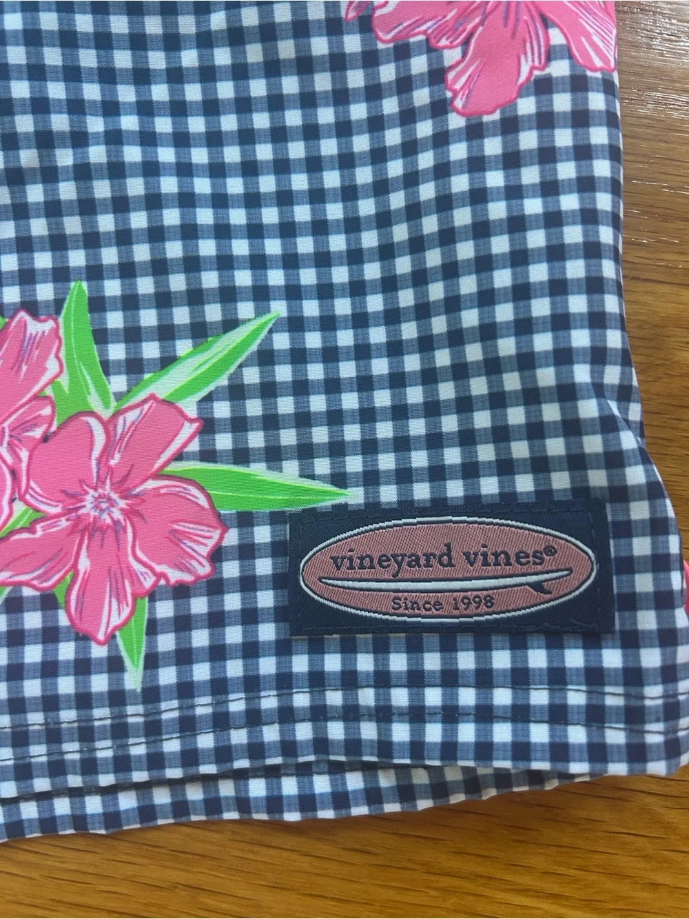 Vineyard Vines Boys XL 18 ( men’s small)  Chappy Bathing Suit